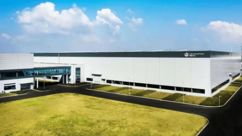 零跑荣获“ESG时代先锋上市公司奖”，引领绿色高质量发展新篇章